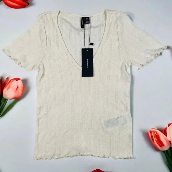 Vero Moda Short Sleeve V Neck Babydoll Style Top Birch Cream NEW Size XS - Picture 10 of 10